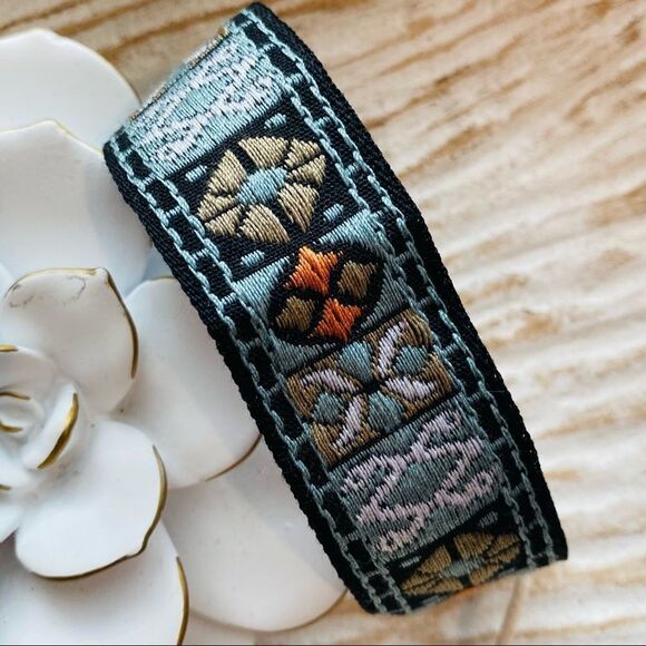 Boho Embroidered Mayan Style Adjustable Friendship Bracelet NWT - Picture 4 of 13